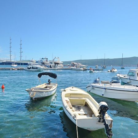 Trojanovic Apartments Tivat Exteriör bild